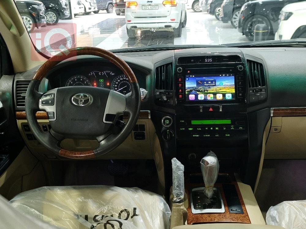 تويوتا لاندكروزر